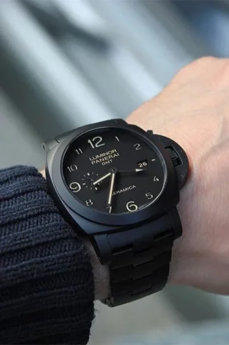Replica Panerai Luminor 1950 3 Days GMT Automatic Ceramica PAM 438 photo review
