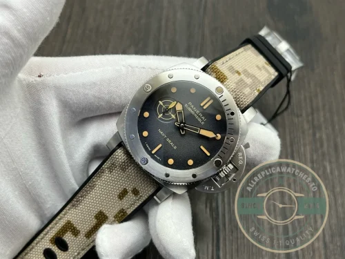 Panerai Submersible Navy Seals replica PAM01518 grey dial Carbotech case