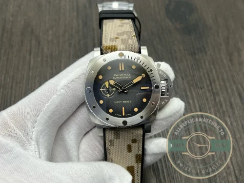 Panerai Submersible Navy Seals replica PAM01518 grey dial Carbotech case