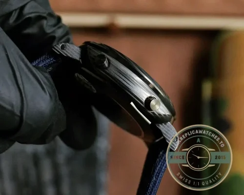 Panerai Luminor Chrono Carbotech replica PAM01519 blue dial Luna Rossa edition