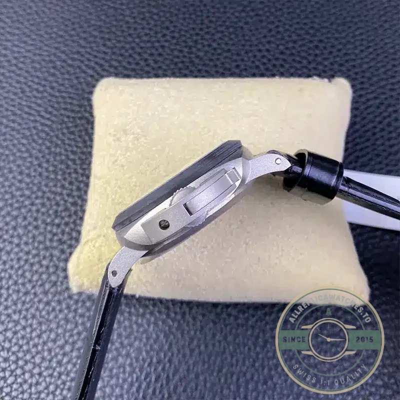 Panerai Luminor replica GMT PAM 1279 blue sandwich dial steel case