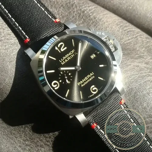 Panerai Luminor Marina replica PAM01025 black sandwich dial steel case