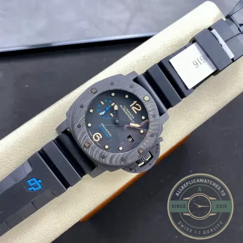 Panerai Submersible replica PAM616 black dial Carbotech case