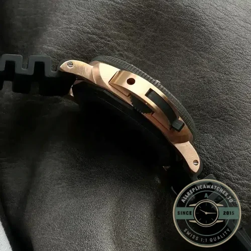 Fake Panerai Submersible Goldtech OroCarbo Black Bezel PAM1070 - Top-Tier Swiss Replica Watch