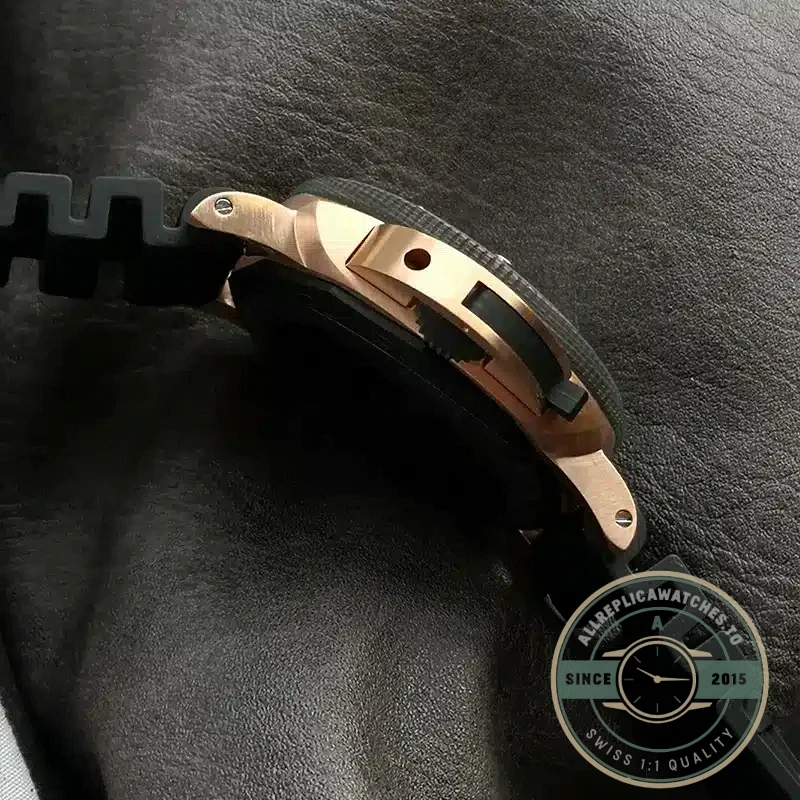 Fake Panerai Submersible Goldtech OroCarbo Black Bezel PAM1070 - Top-Tier Swiss Replica Watch