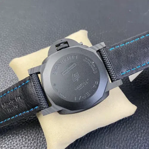 Luminor Marina Carbotech PAM1661 back in matte black, lettering around the rim