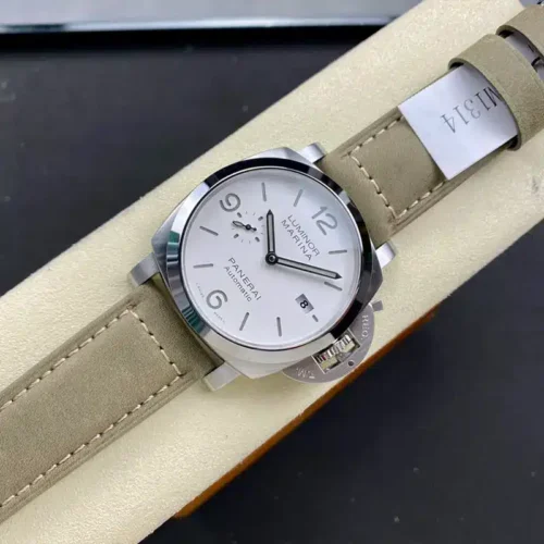 Luminor Marina PAM1314 on an olive strap, reference tag folded over