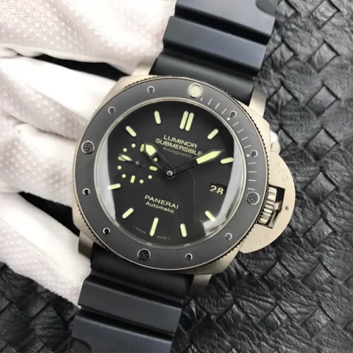 Case turned to the right, small screws visible around the bezel ring