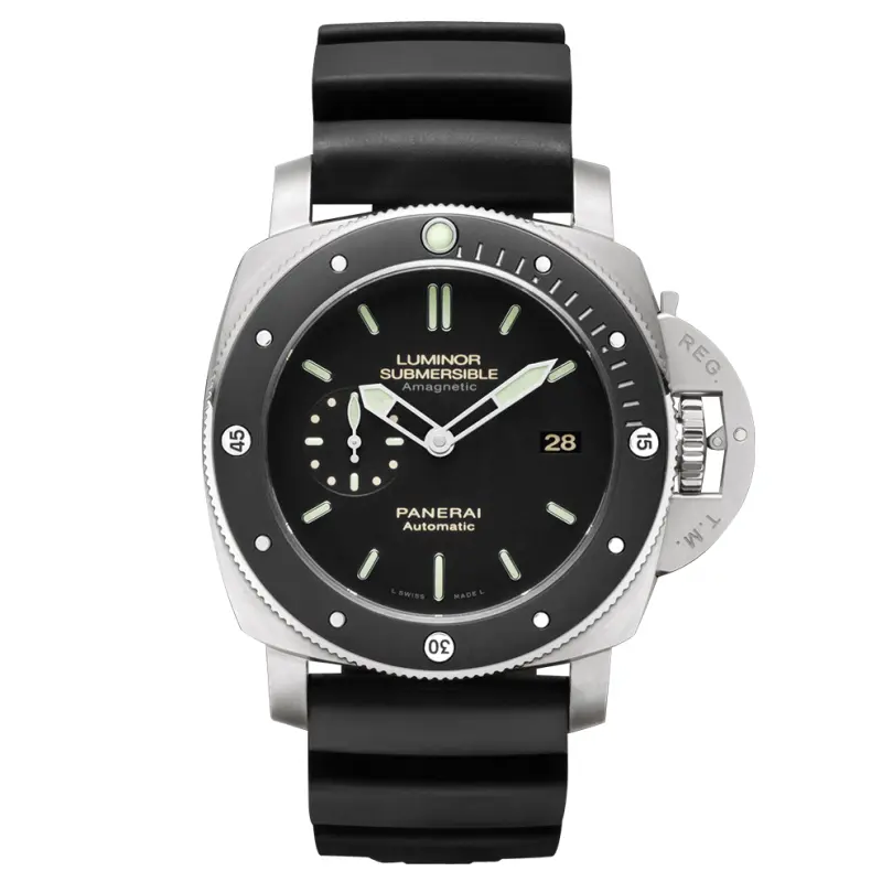 Panerai Luminor Submersible Amagnetic PAM389 front, black dial and rotating bezel