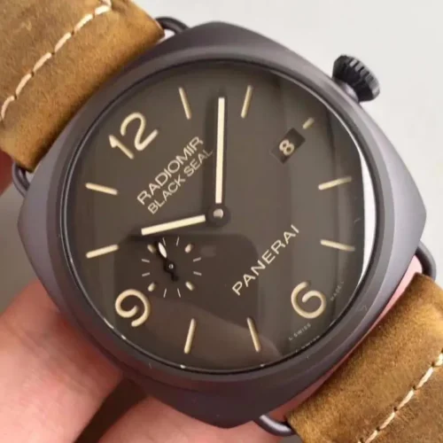 Close crop of the Radiomir Black Seal lettering and beige baton markers