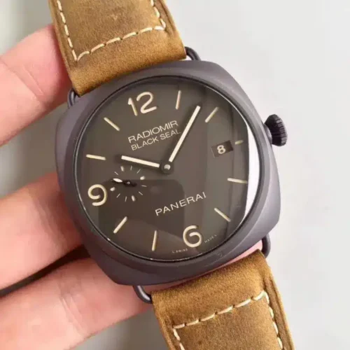 Dial tilted left in the fingers, Radiomir Black Seal print and small seconds