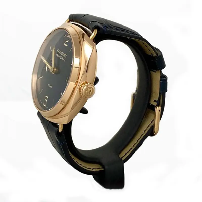 Side view on white, crown and curved strap with beige lining