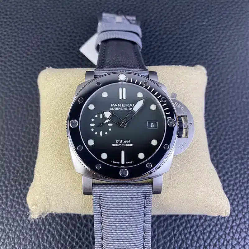 Black bezel dotted with lume, date 6, watch on a cream pillow
