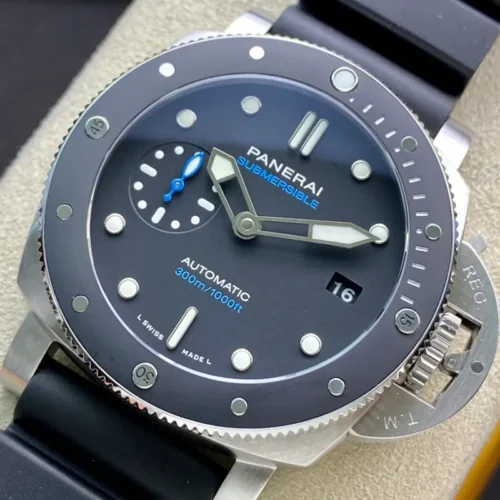 Bezel dots and the double bar at 12, case turned clockwise