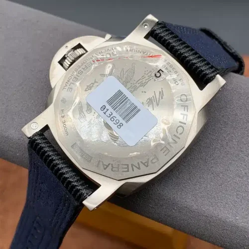 Caseback engraving of fish and a signature, Officine Panerai around the rim