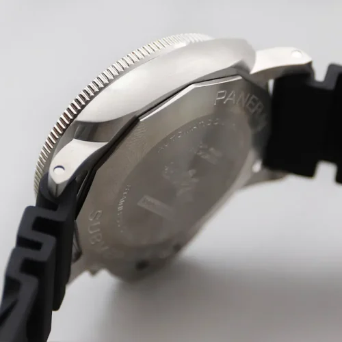 Back viewed from the opposite end, Panerai engraved near the lug