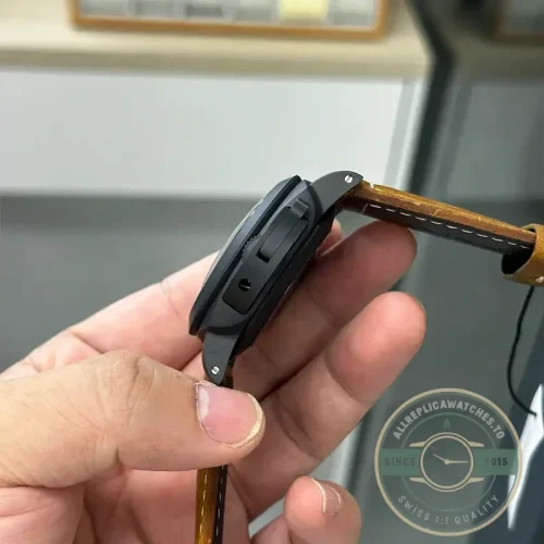 Panerai Luminor replica PAM441 black ceramic case with GMT function