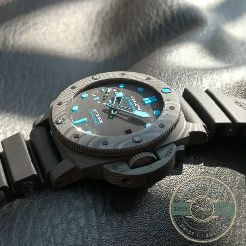 Panerai Submersible replica PAM00960 black Carbotech case and dial