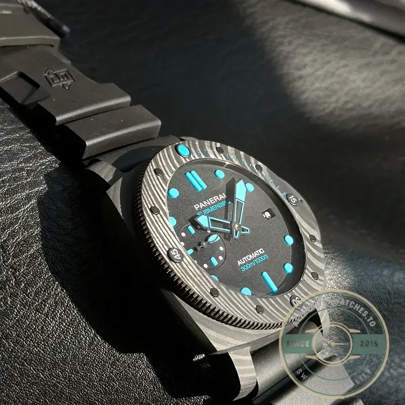 Panerai Submersible replica PAM00960 black Carbotech case and dial