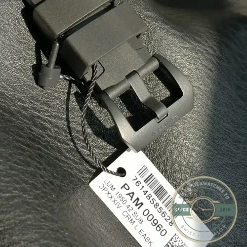 Panerai Submersible replica PAM00960 black Carbotech case and dial