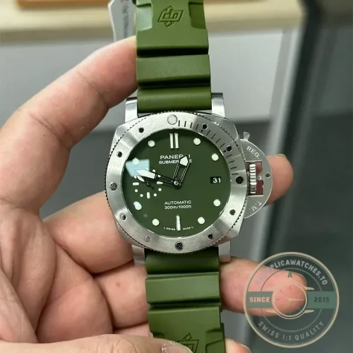 Panerai Submersible replica PAM1055 matte green dial steel case