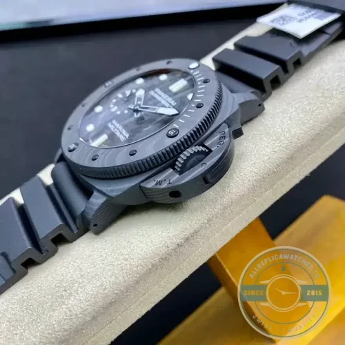 Replica Panerai Submersible PAM0979 - Swiss-Made Clone Watch