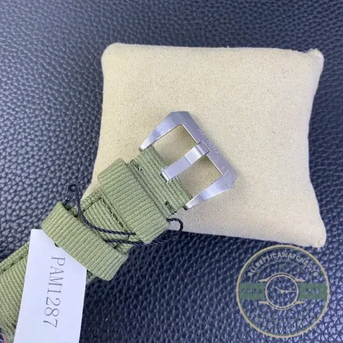 Panerai Submersible replica PAM1287 Verde Smeraldo green sandwich dial steel case