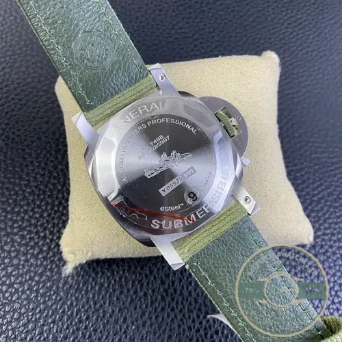 Panerai Submersible replica PAM1287 Verde Smeraldo green sandwich dial steel case