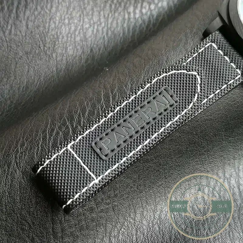 Panerai Luminor Marina replica PAM01118 black dial Carbotech case
