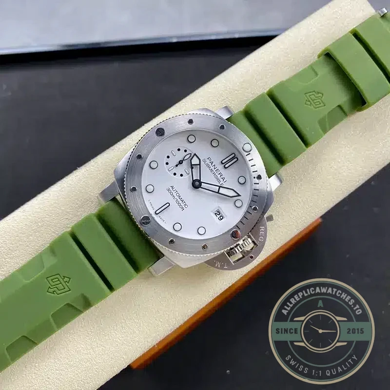 Panerai Submersible replica PAM 1226 white dial sandwich construction steel case