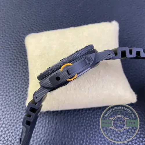 Superclone Panerai Submersible GMT Navy SEALs Pam1324 - Best Quality Replica Watch