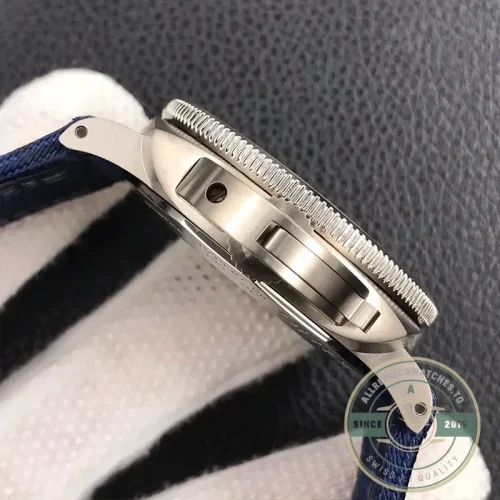 Panerai Submersible replica PAM00985 EcoTitanium black sandwich dial titanium case