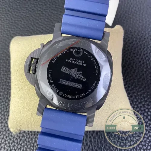 Panerai Submersible replica PAM1232 blue dial Carbotech case