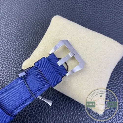 Panerai Submersible replica PAM1289 deep blue dial with steel case