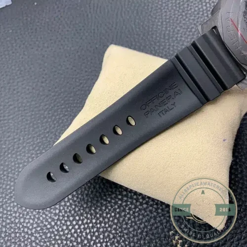 Superclone Panerai Submersible PAM616 Carbotech - Luxury Replica Watch