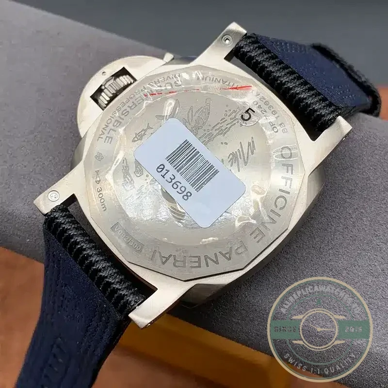 Panerai Submersible replica PAM984 black dial titanium case