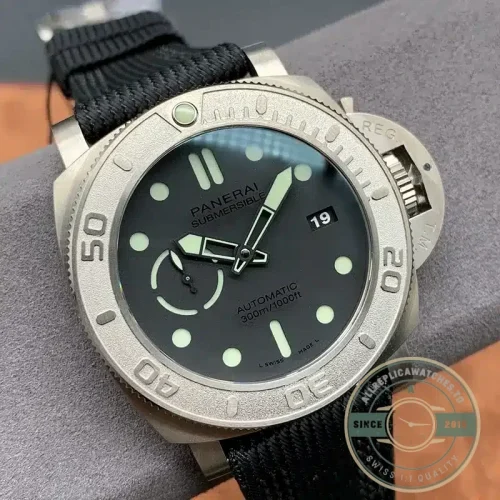 Panerai Submersible replica PAM984 black dial titanium case
