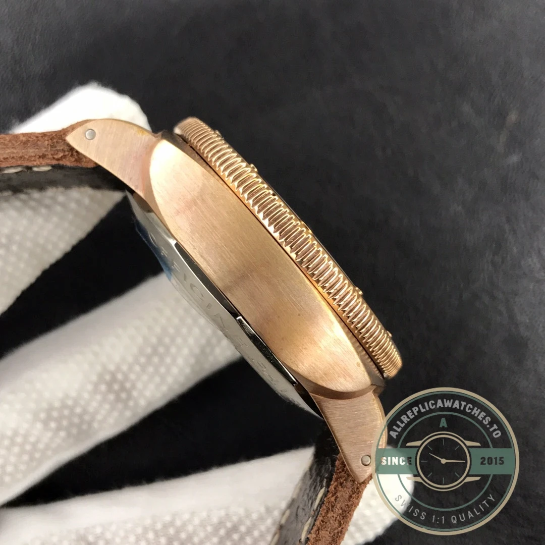 Panerai Luminor replica Submersible PAM382 grey dial Carbotech case