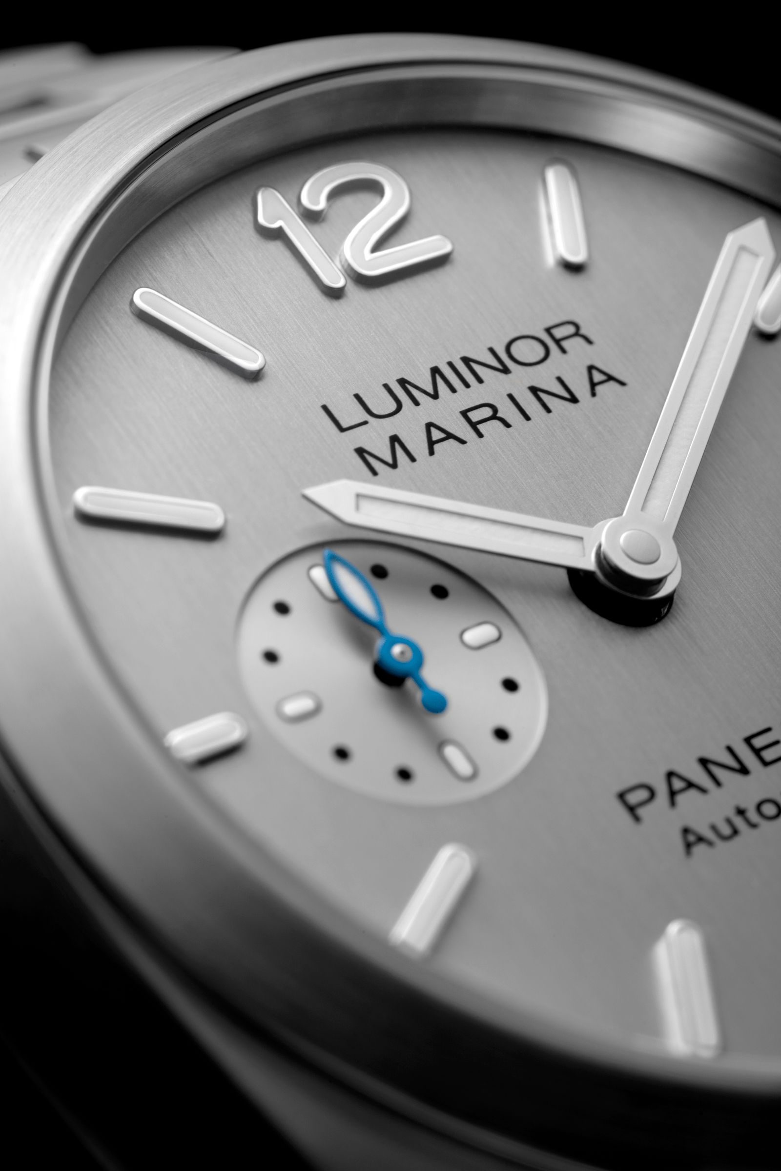 Panerai Luminor Marina sandwich dial close-up with luminous markers